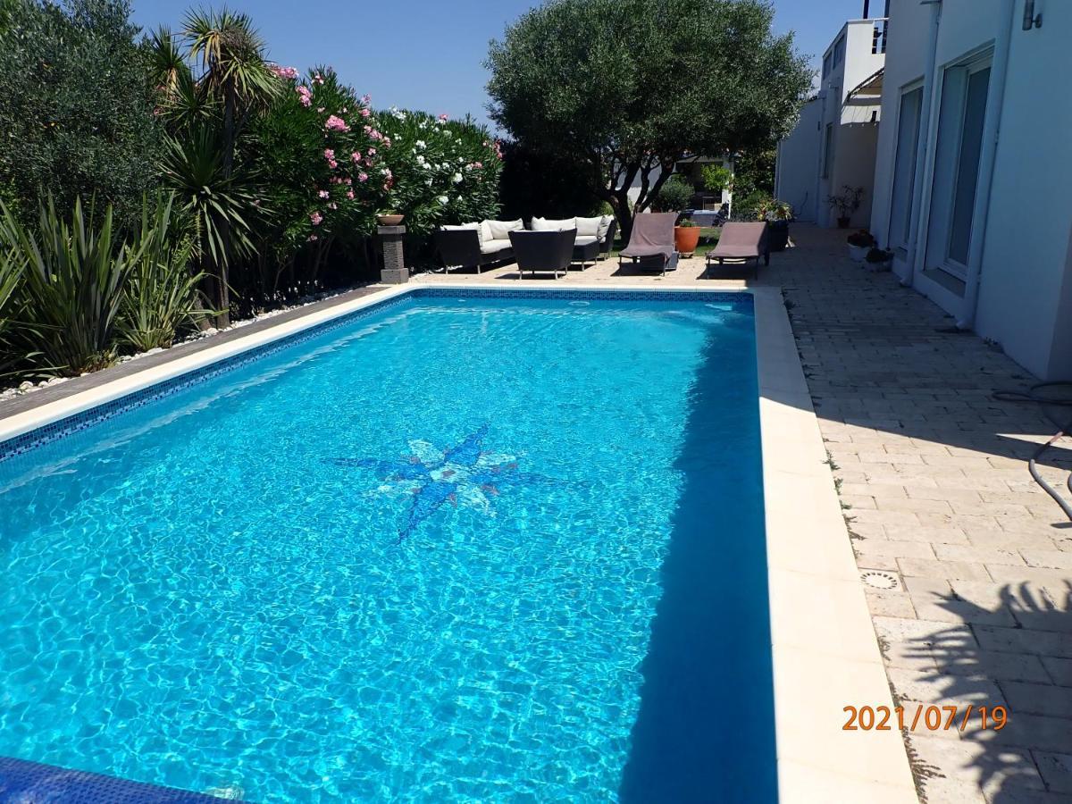 Les Fruitiers Agde Exterior photo