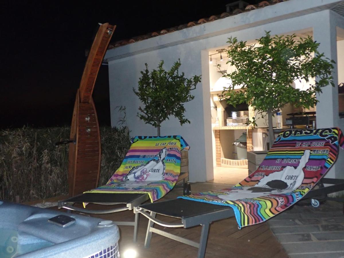 Les Fruitiers Agde Exterior photo