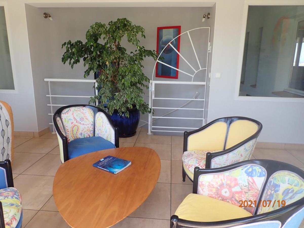 Les Fruitiers Agde Exterior photo