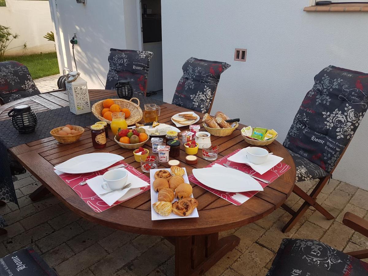 Les Fruitiers Agde Exterior photo